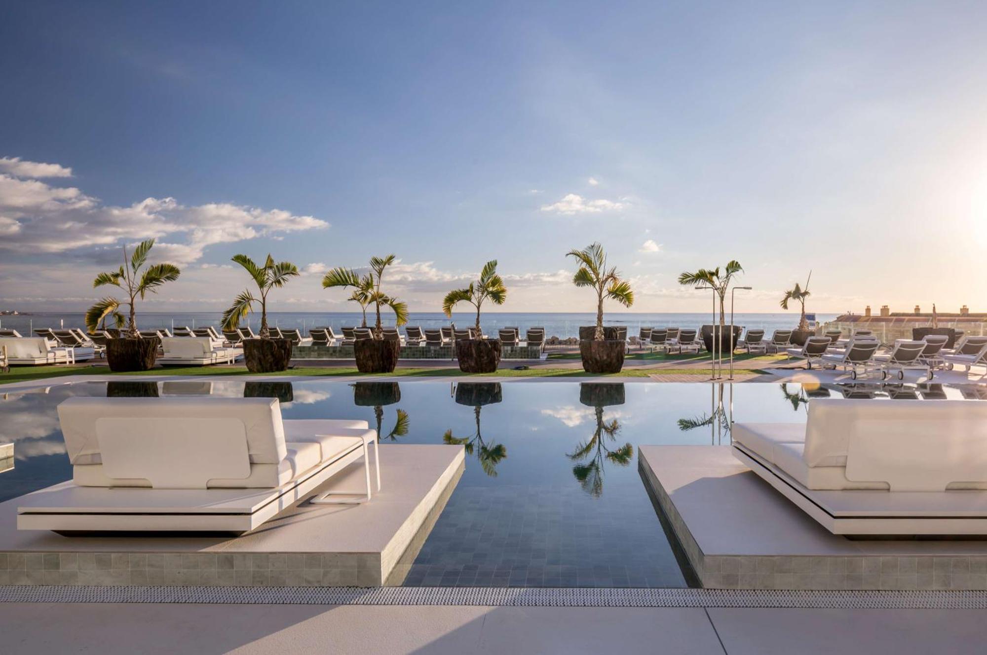 Royal Hideaway Corales Suites (Adults Only) Адехе Екстериор снимка